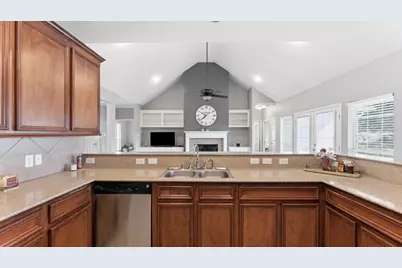 15592 Sandtrap Drive, Waller, TX 77484 - Photo 15