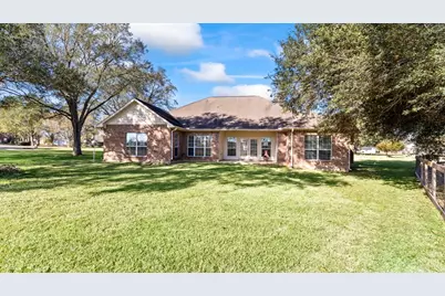 15592 Sandtrap Drive, Waller, TX 77484 - Photo 11