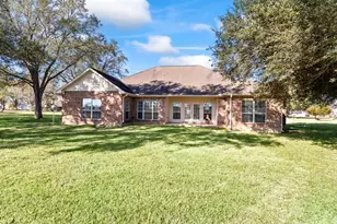 15592 Sandtrap Dr, Waller, TX 77484 - Photo 11