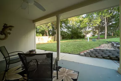 117 Harbour Town Circle, Conroe, TX 77356 - Photo 17