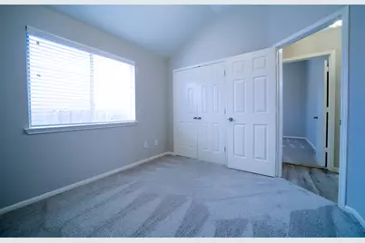 117 Harbour Town Circle, Conroe, TX 77356 - Photo 9