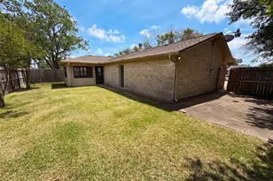 522 27th Ave N, Texas City, TX 77590 - Photo 5