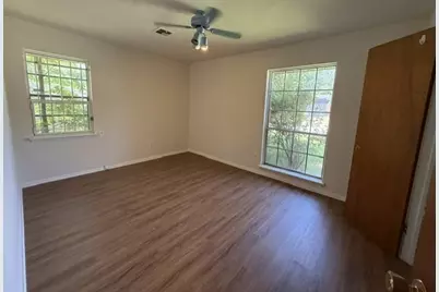 13205 Northumb Road, Houston, TX 77047 - Photo 9