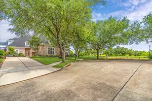4111 Thistle Hill Ct, Sugar Land, TX 77479 - Photo 5