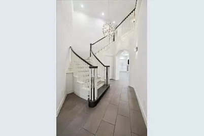 4111 Thistle Hill Court, Sugar Land, TX 77479 - Photo 9
