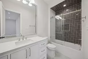 14106 Heatherfield Dr, Houston, TX 77079 - Photo 29