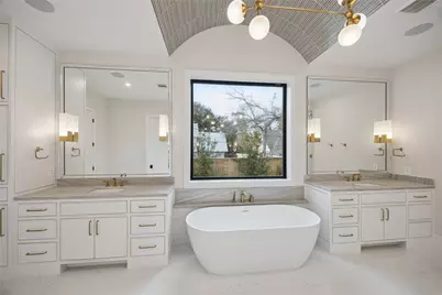 14106 Heatherfield Drive, Houston, TX 77079 - Photo 17