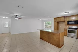 113 Hillendale Dr, Livingston, TX 77351 - Photo 9