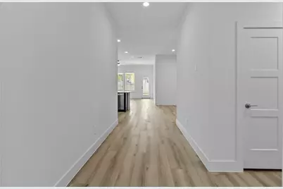 4525 Iguaza Falls Drive, Conroe, TX 77303 - Photo 3