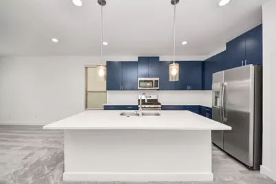 18527 Centro Row, Shenandoah, TX 77385 - Photo 13