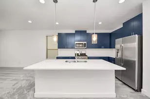 18527 Centro Row, Shenandoah, TX 77385 - Photo 13