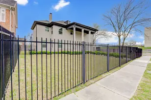 2202 Wentworth St, Houston, TX 77004 - Photo 39