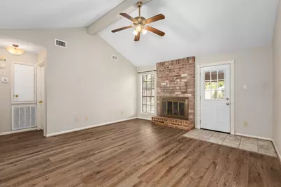 2751 Longleaf Pines Drive, Houston, TX 77339 - Photo 7