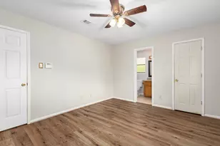 2751 Longleaf Pines Dr, Houston, TX 77339 - Photo 13