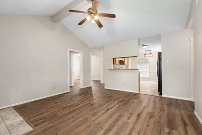 2751 Longleaf Pines Drive, Houston, TX 77339 - Photo 9