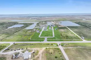 1028 Sunset Circle W, Crystal Beach, TX 77650 - Photo 49