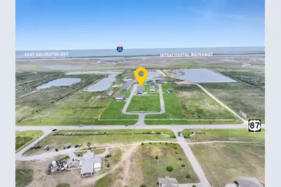 1028 Sunset Circle W, Crystal Beach, TX 77650 - Photo 7