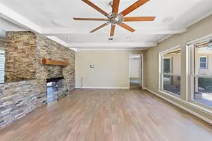 706 Golden Bear Ln, Houston, TX 77339 - Photo 9