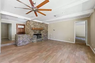 706 Golden Bear Ln, Houston, TX 77339 - Photo 11