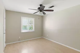 706 Golden Bear Ln, Houston, TX 77339 - Photo 23
