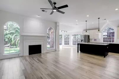 138 Summer Storm Place, The Woodlands, TX 77381 - Photo 7