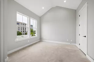 1179 W 19th St, Houston, TX 77008 - Photo 19