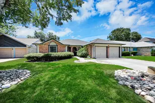 10918 Mulberry Ct, La Porte, TX 77571 - Photo 25
