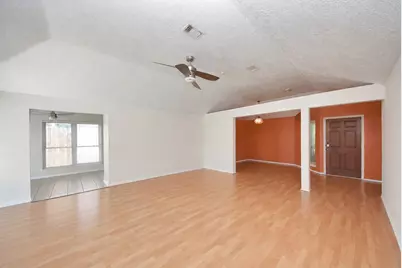 10918 Mulberry Court, La Porte, TX 77571 - Photo 3
