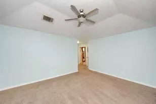 10918 Mulberry Ct, La Porte, TX 77571 - Photo 9
