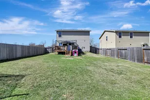 950 21st St, Hempstead, TX 77445 - Photo 33
