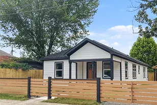 2307 Chestnut St, Houston, TX 77009 - Photo 1