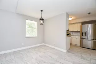 5811 Greencraig Dr, Houston, TX 77035 - Photo 9