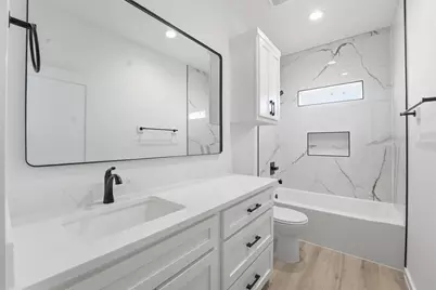 530 N 4th Street, La Porte, TX 77571 - Photo 13