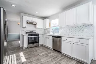 1718 Stonehaven Village Cir, Spring, TX 77386 - Photo 13