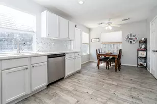 1718 Stonehaven Village Cir, Spring, TX 77386 - Photo 11