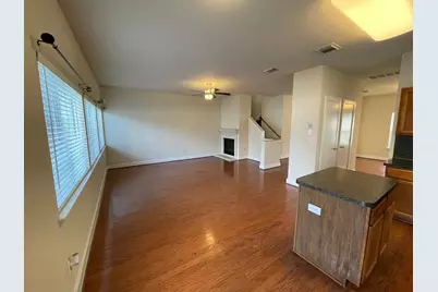 11928 Prior Park, Houston, TX 77047 - Photo 3