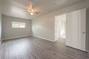 5646 Cedarburg Dr, Houston, TX 77048 - Photo 5