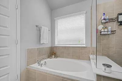 10842 Cliffs View Drive, Iowa Colony, TX 77583 - Photo 25