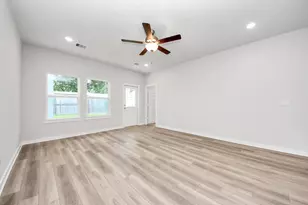 244 Harlingen Dr, Magnolia, TX 77354 - Photo 17