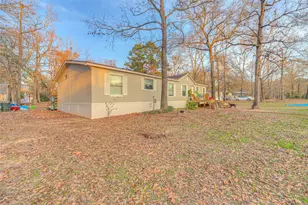 17709 Pine View Dr, Conroe, TX 77302 - Photo 1