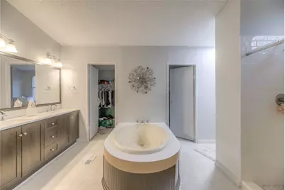 17709 Pine View Drive, Conroe, TX 77302 - Photo 21