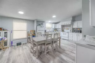 17709 Pine View Dr, Conroe, TX 77302 - Photo 13