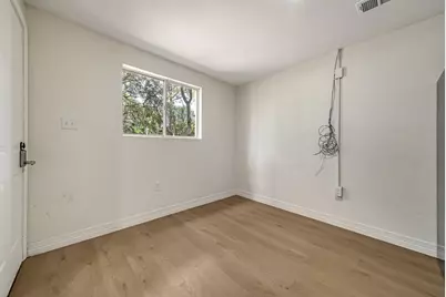 411 Avenue A #2, La Marque, TX 77568 - Photo 11