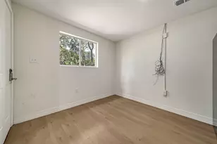 411 Ave A, La Marque, TX 77568 - Photo 11