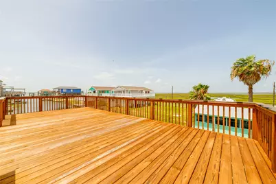 708 Dolphin Dr, Freeport, TX 77541 - Photo 5