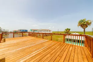 708 Dolphin Dr, Freeport, TX 77541 - Photo 5