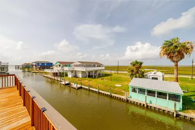708 Dolphin Dr, Freeport, TX 77541 - Photo 23