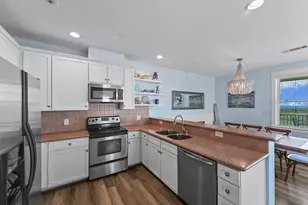 4241 Pointe W Dr, Galveston, TX 77554 - Photo 13