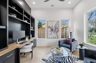 1933 Ridgemore Dr, Houston, TX 77055 - Photo 7