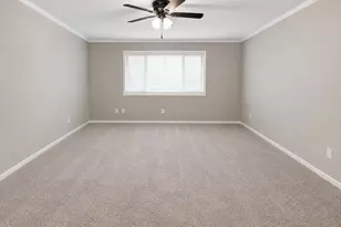 2301 Lees Ct, League City, TX 77573 - Photo 11